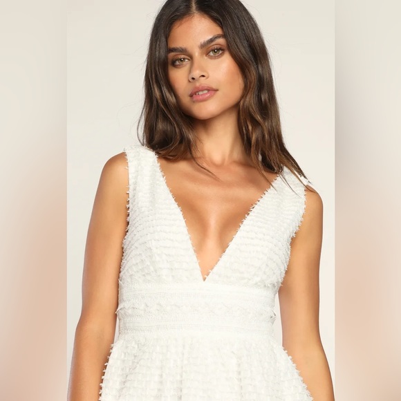 Forever Unique White Textured Lace Midi Dress - Picture 4 of 5